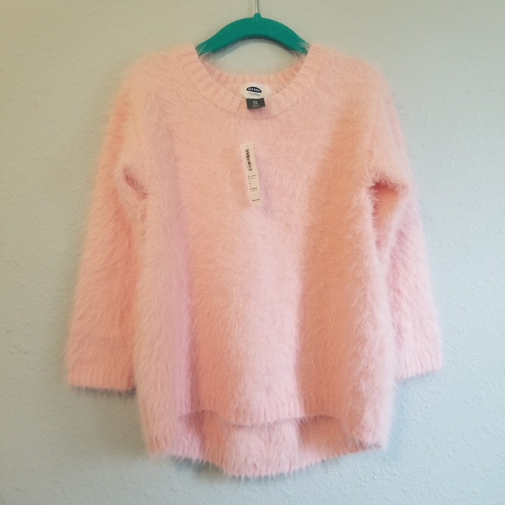 [Old Navy] NWT 5T Super Soft and Fuzzy Sweater